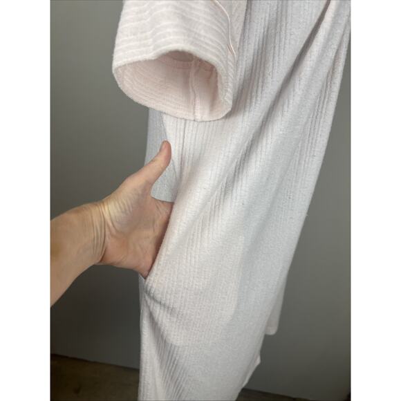 Miss Elaine Small Pale Pink Short Sleeve Button Up Robe Embroidered - Picture 7 of 9